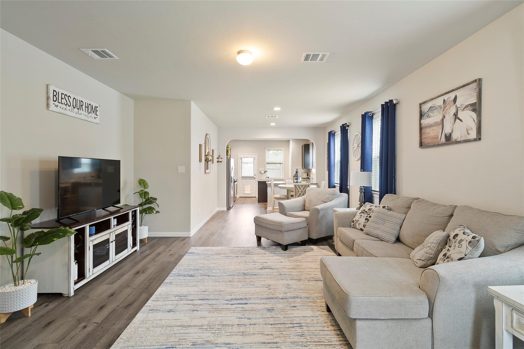 3432 Wooded Lane