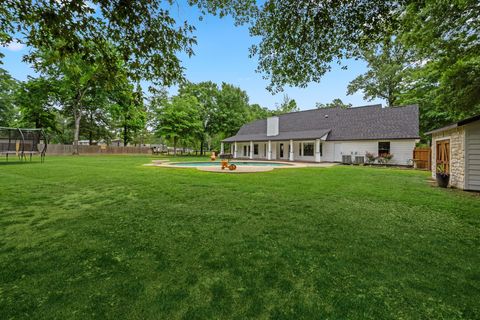 Tiny photo for 18 E Old Field Drive, Huffman, TX 77336 (MLS # 72762579)