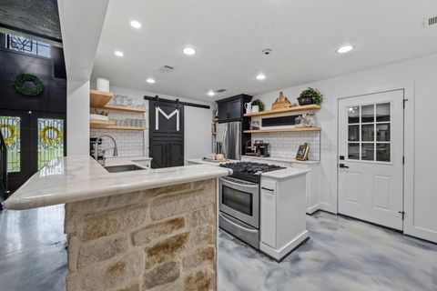Tiny photo for 18 E Old Field Drive, Huffman, TX 77336 (MLS # 72762579)