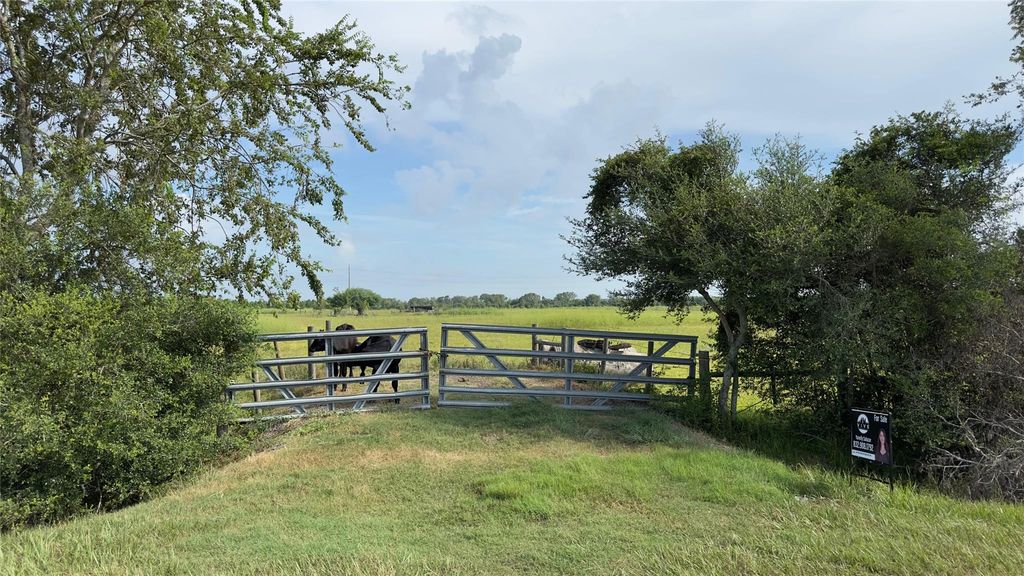 Photo of 3707 Old Atascocita Road, Huffman, TX 77336 (MLS # 3605649)