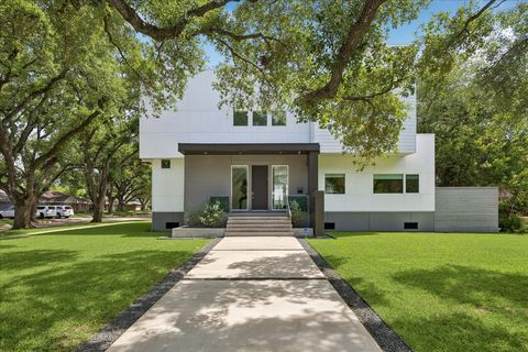 Photo of 5215 Jason Street, Houston, TX 77096 (MLS # 78289900)