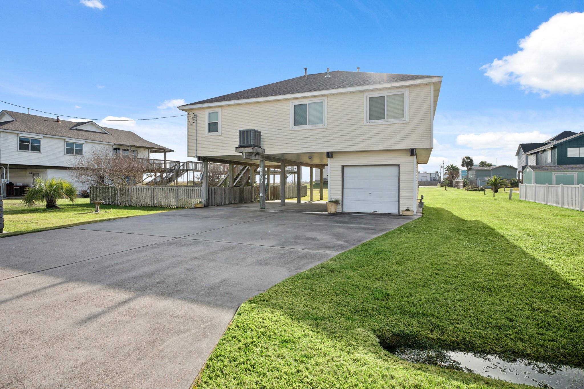 16507 Captain Kidd Road