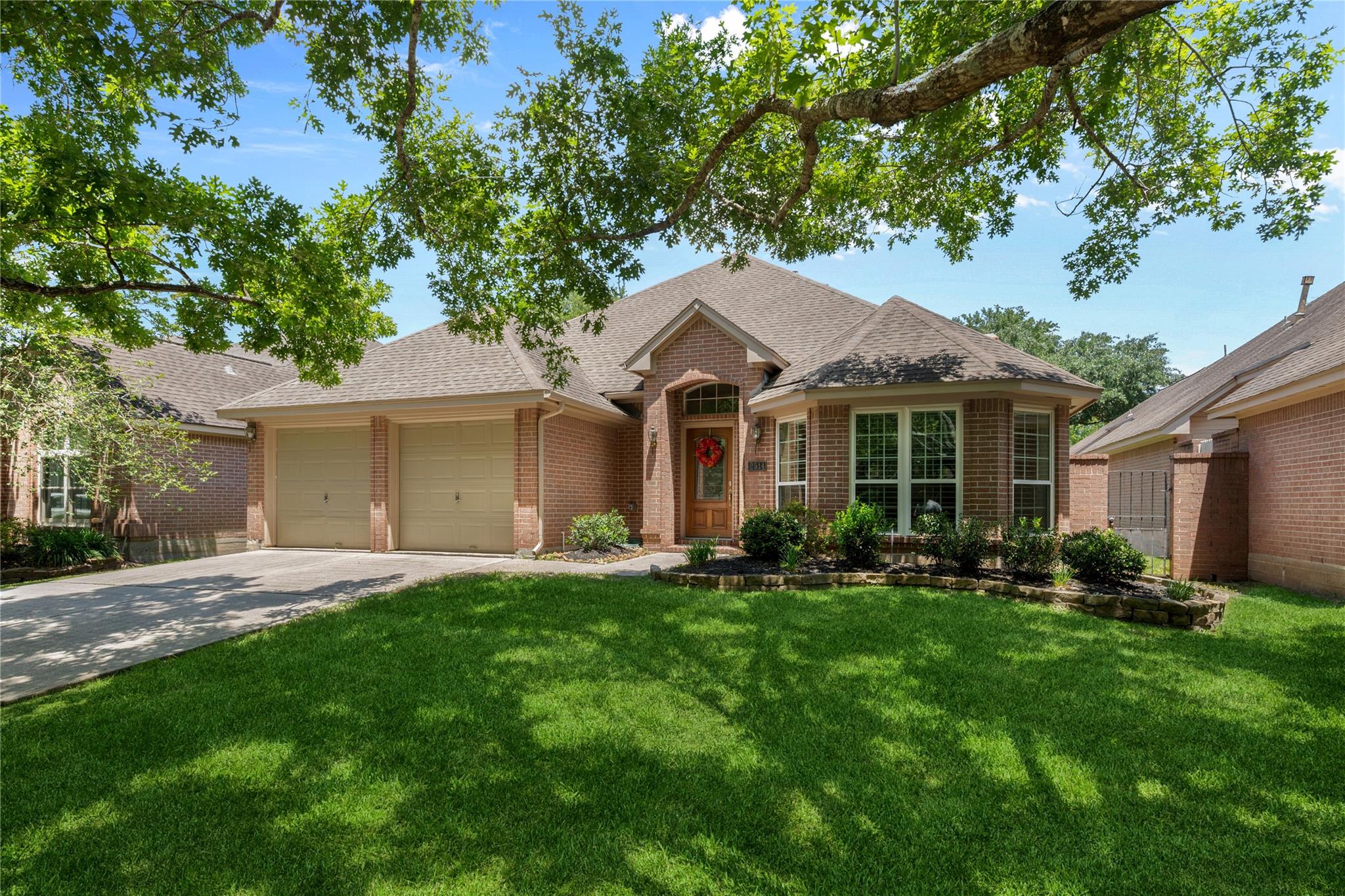 2514 S Strathford Lane