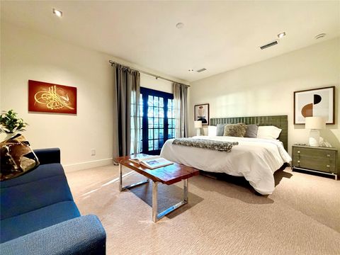 Tiny photo for 5454 John Dreaper Drive, Houston, TX 77056 (MLS # 97157689)