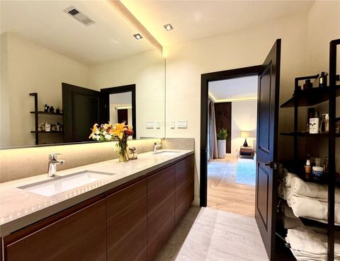 Tiny photo for 5454 John Dreaper Drive, Houston, TX 77056 (MLS # 97157689)