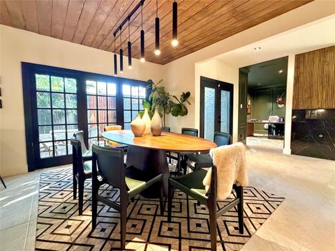 Tiny photo for 5454 John Dreaper Drive, Houston, TX 77056 (MLS # 97157689)