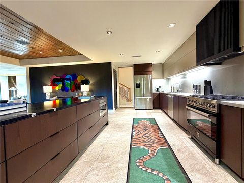 Tiny photo for 5454 John Dreaper Drive, Houston, TX 77056 (MLS # 97157689)