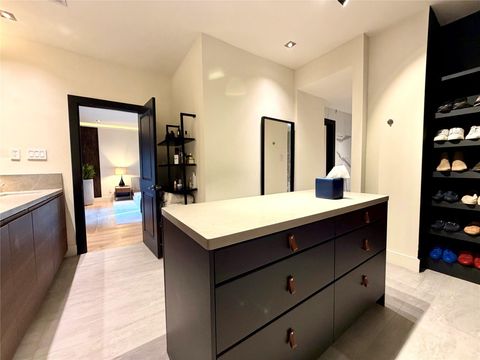 Tiny photo for 5454 John Dreaper Drive, Houston, TX 77056 (MLS # 97157689)