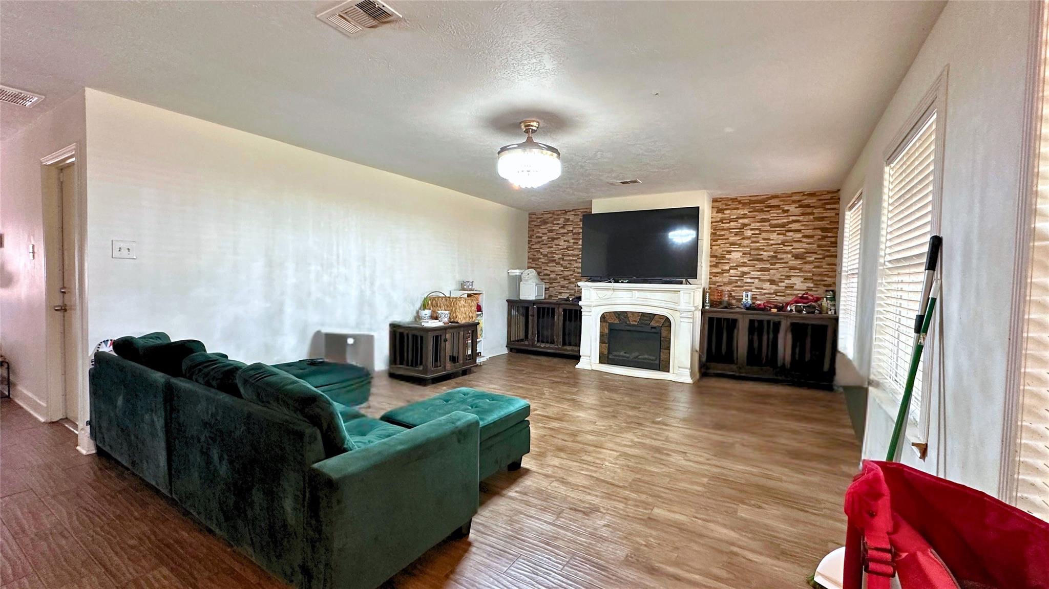 21402 Wildcroft Drive