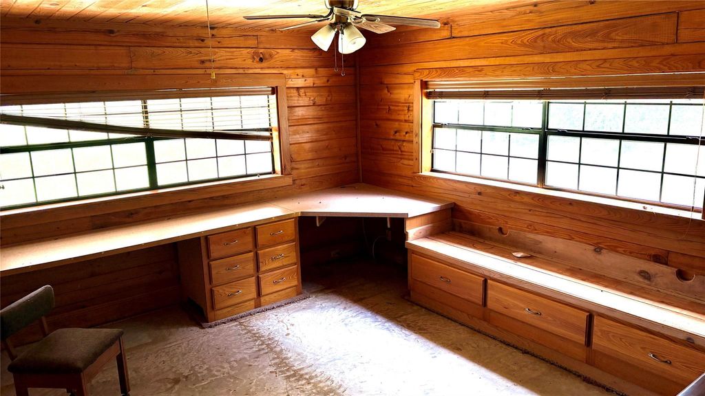 Photo of 7365 N Linscomb Road, Vidor, TX 77662 (MLS # 46241794)