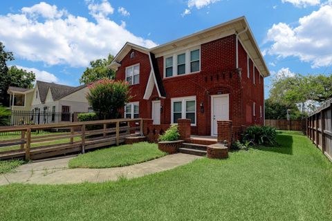 Tiny photo for 3002 Isabella Street, Houston, TX 77004 (MLS # 63709041)