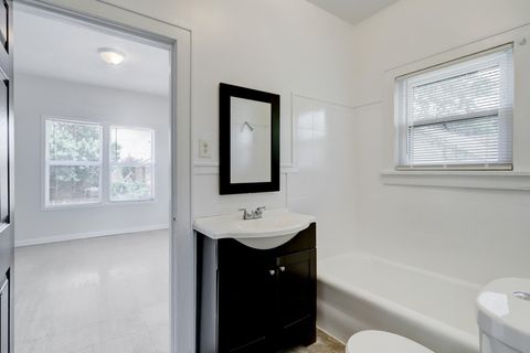 Tiny photo for 3002 Isabella Street, Houston, TX 77004 (MLS # 63709041)