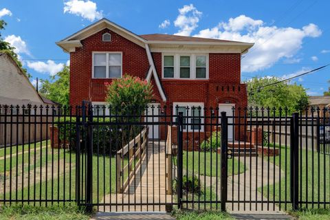 Photo of 3002 Isabella Street, Houston, TX 77004 (MLS # 63709041)