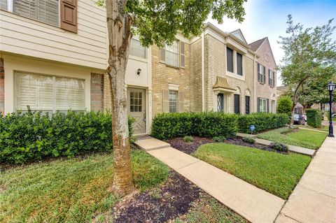 Photo of 2810 Grants Lake Boulevard #1103, Sugar Land, TX 77479 (MLS # 88735842)