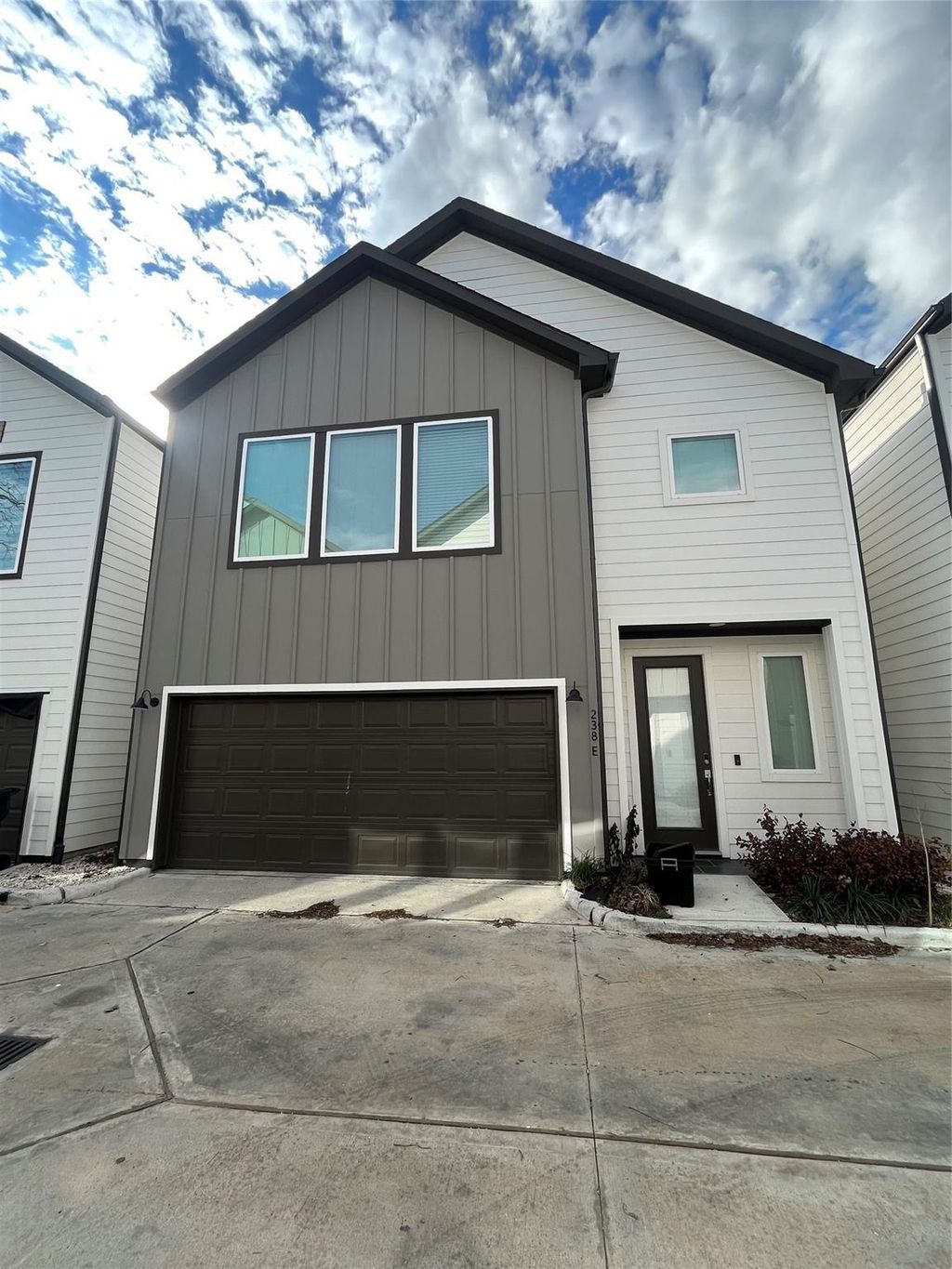 Photo of 238 Julia Street #E, Houston, TX 77022 (MLS # 7631195)