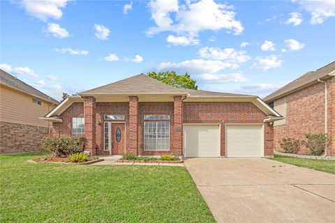 Photo of 16314 Cobble Springs Court, Sugar Land, TX 77498 (MLS # 46610003)