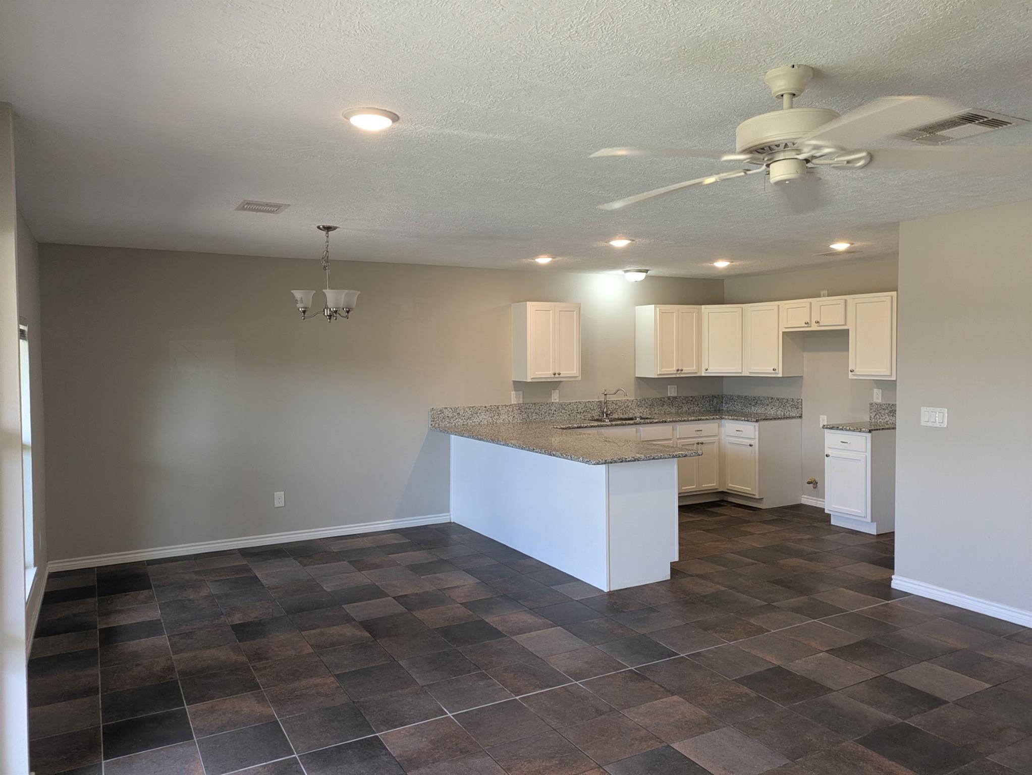 1513 Serpentine Drive