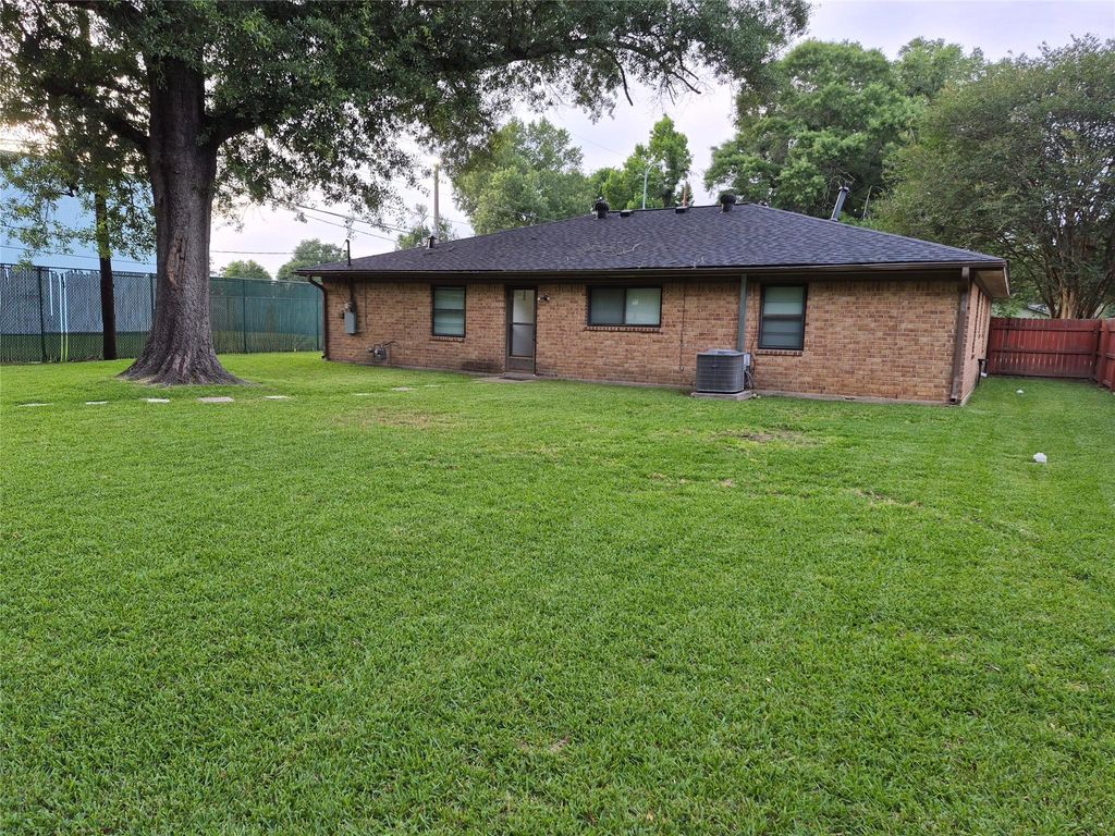Photo of 638 Cherry Valley Drive, Huffman, TX 77336 (MLS # 62891391)