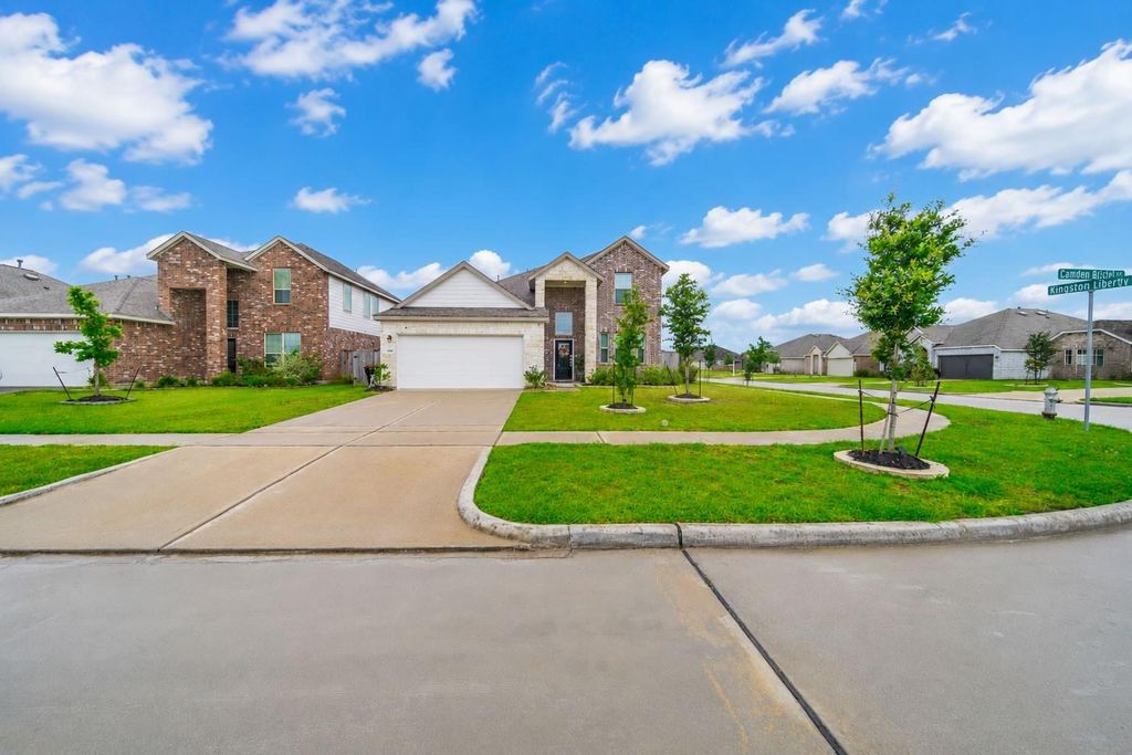 Photo of 4806 Camden Bristol Drive, Baytown, TX 77521 (MLS # 60164820)