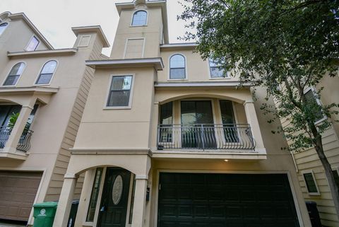 Photo of 5310 Larkin Street #B, Houston, TX 77007 (MLS # 84503927) Photo of 5310 Larkin Street #B, Houston, TX 77007 (MLS # 84503927)