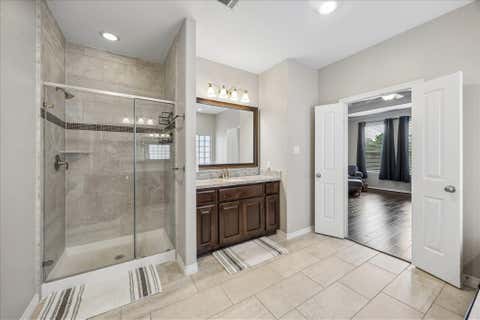 Tiny photo for 2809 Shadow Woods Court, Houston, TX 77043 (MLS # 86680783)