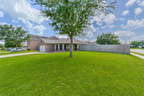 Photo of 5435 Ginseng Drive, Baytown, TX 77521 (MLS # 35789884)