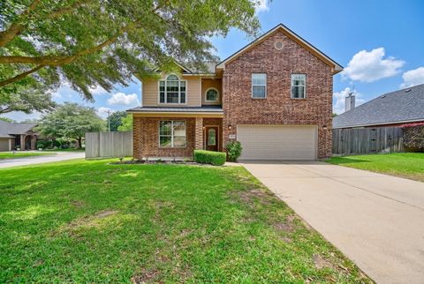 Photo of 1109 Walnut Bend Bnd, Brenham, TX 77833 (MLS # 31116364)