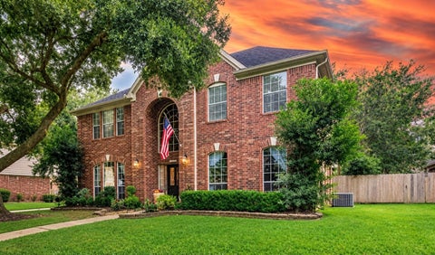 Homes For Sale - 1245 Fawn Valley Drive<br/> League City, TX 77573