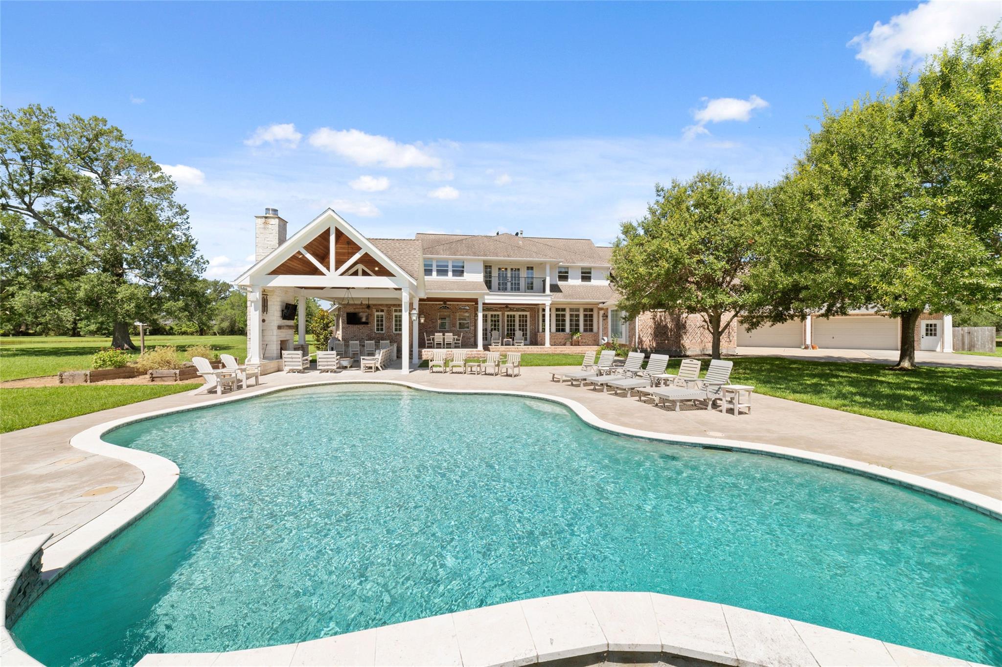 21110 Frey Lane