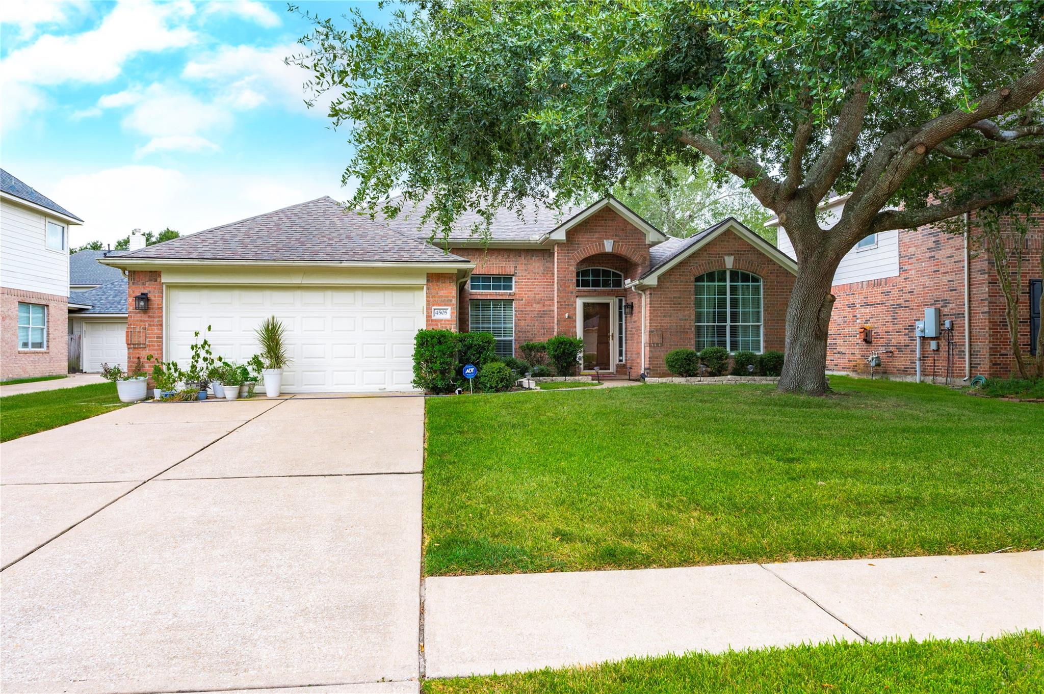 4505 Biscayne Bend Lane