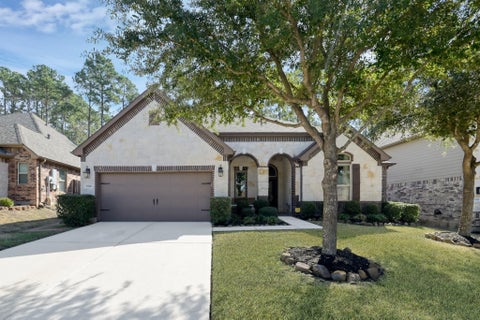 Photo of 1930 Parnevik Place, Conroe, TX 77304 (MLS # 44448289)