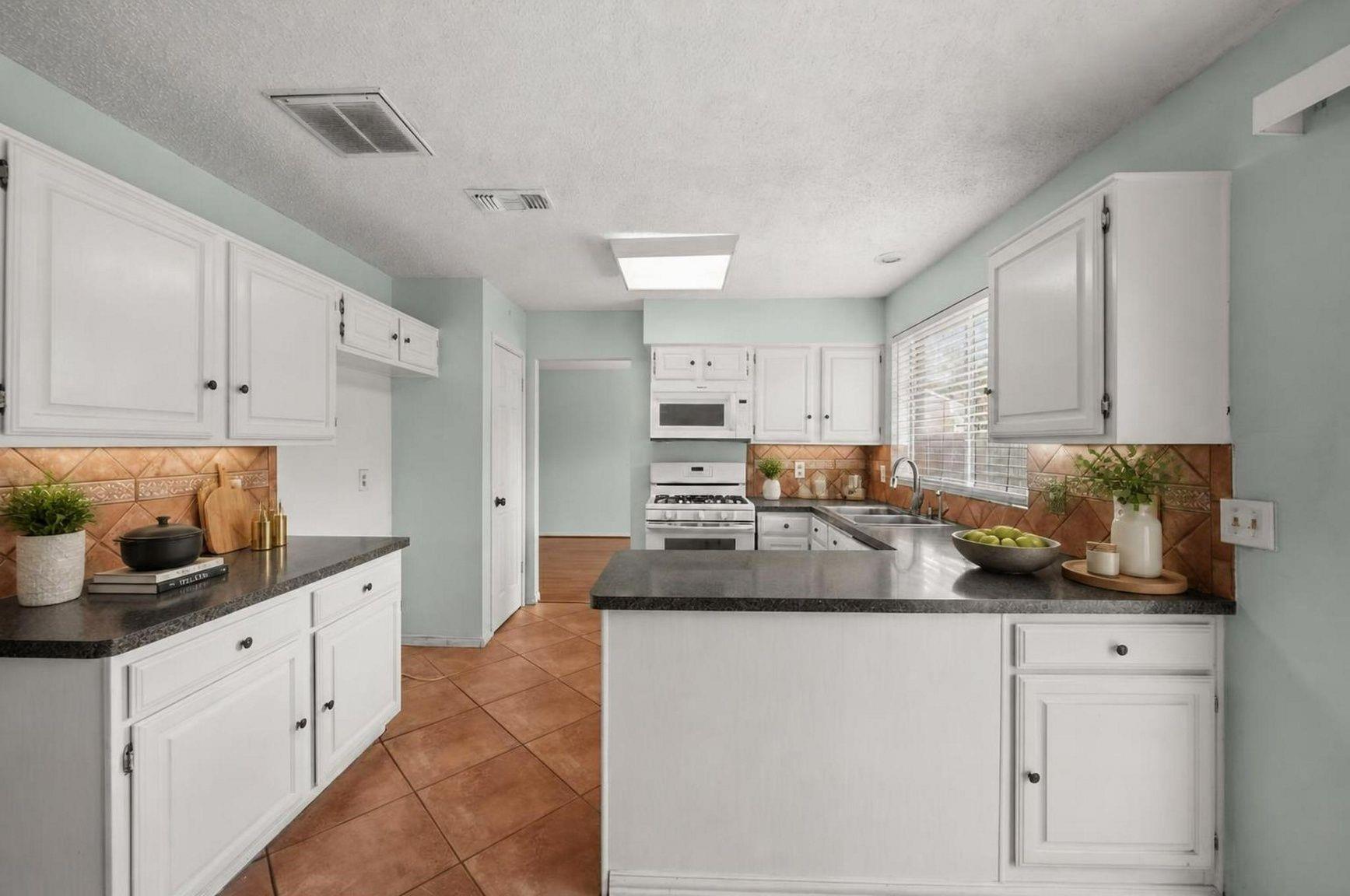 11303 Golden Ray Drive