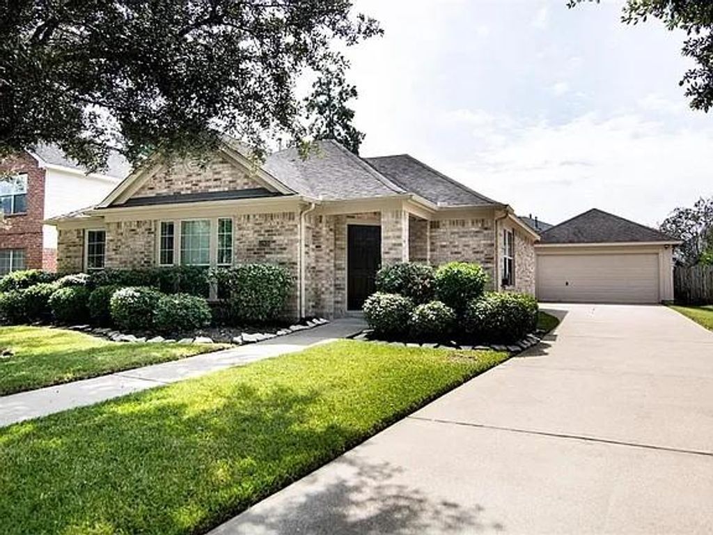 Photo of 12830 Cooper Breaks Drive, Humble, TX 77346 (MLS # 42635490)
