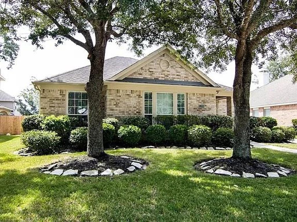 Photo of 12830 Cooper Breaks Drive, Humble, TX 77346 (MLS # 42635490)