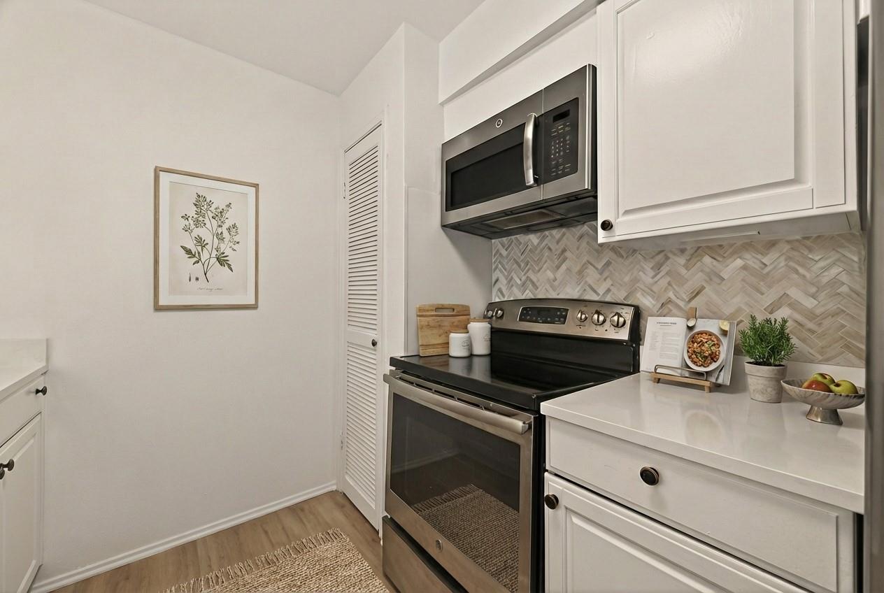 1803 Stoney Brook Drive 108