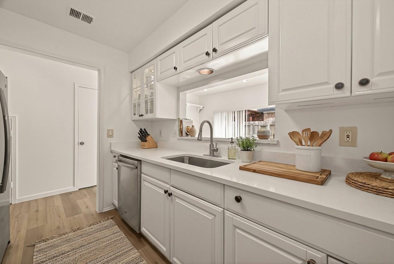 1803 Stoney Brook Drive 108