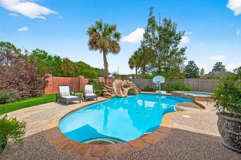 35 Hannahs Way Court Sugar Land TX 77479