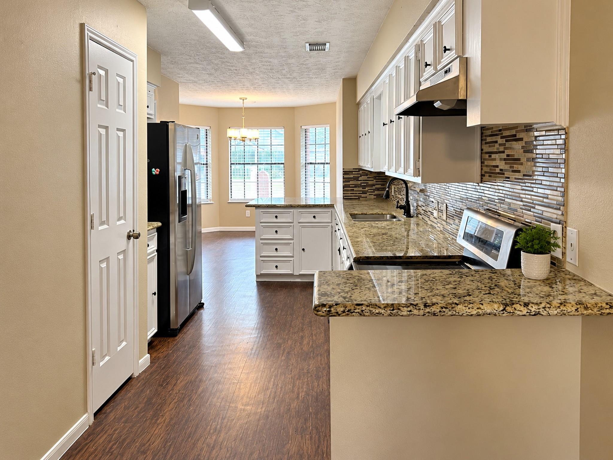 3115 Edgewood