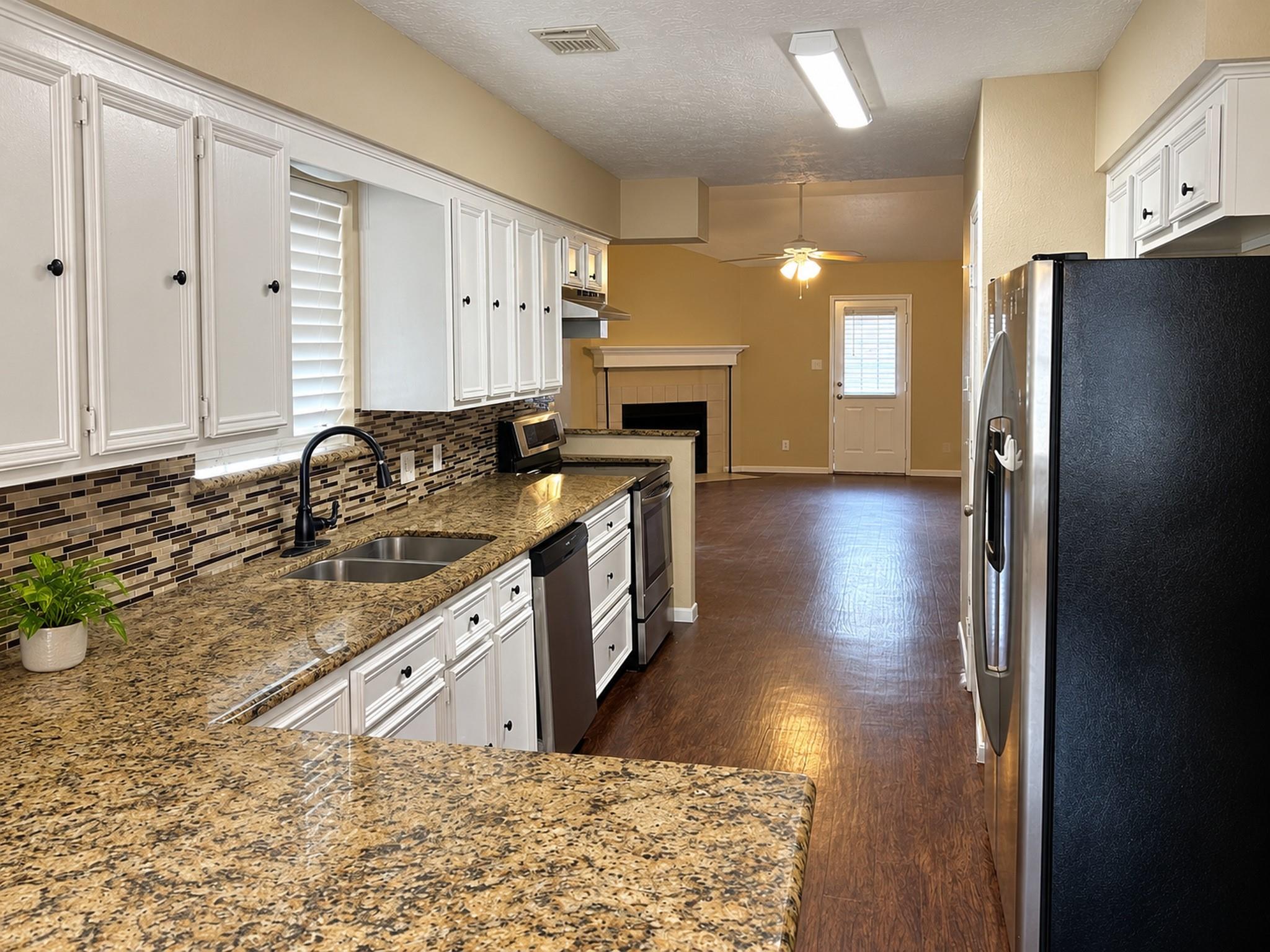 3115 Edgewood
