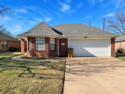 Photo of 3115 Edgewood Dr, Dickinson, TX 77539 (MLS # 79390929)