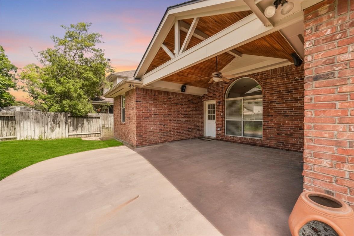 15611 Meadow Palm Drive