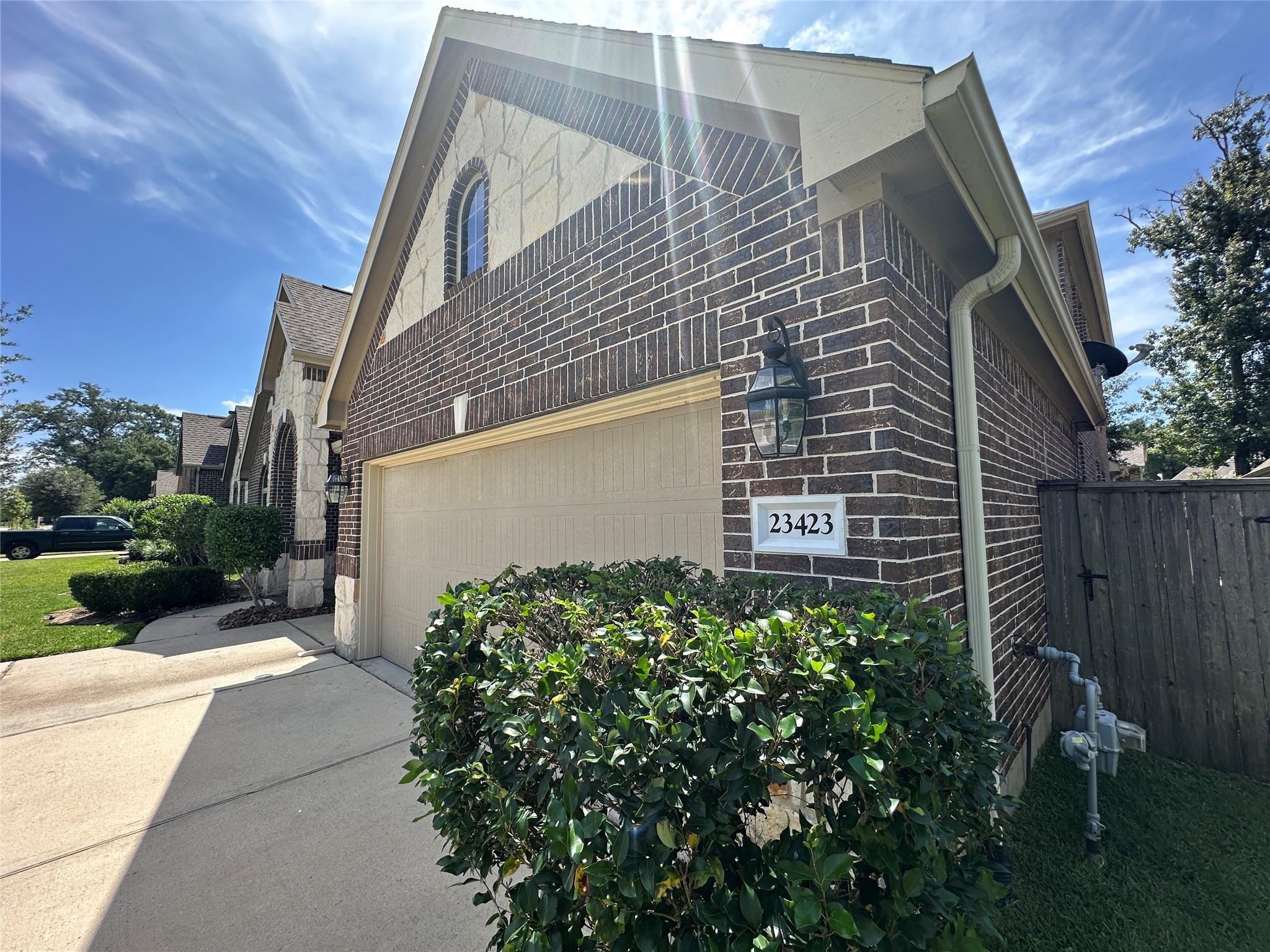 23423 Tavola Rosa Drive