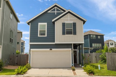 Photo of 2002 Groveland Glen Drive, Houston, TX 77051 (MLS # 61110436)