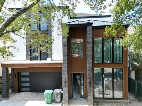 Photo of 1606 Hazard Street, Houston, TX 77019 (MLS # 25429892)