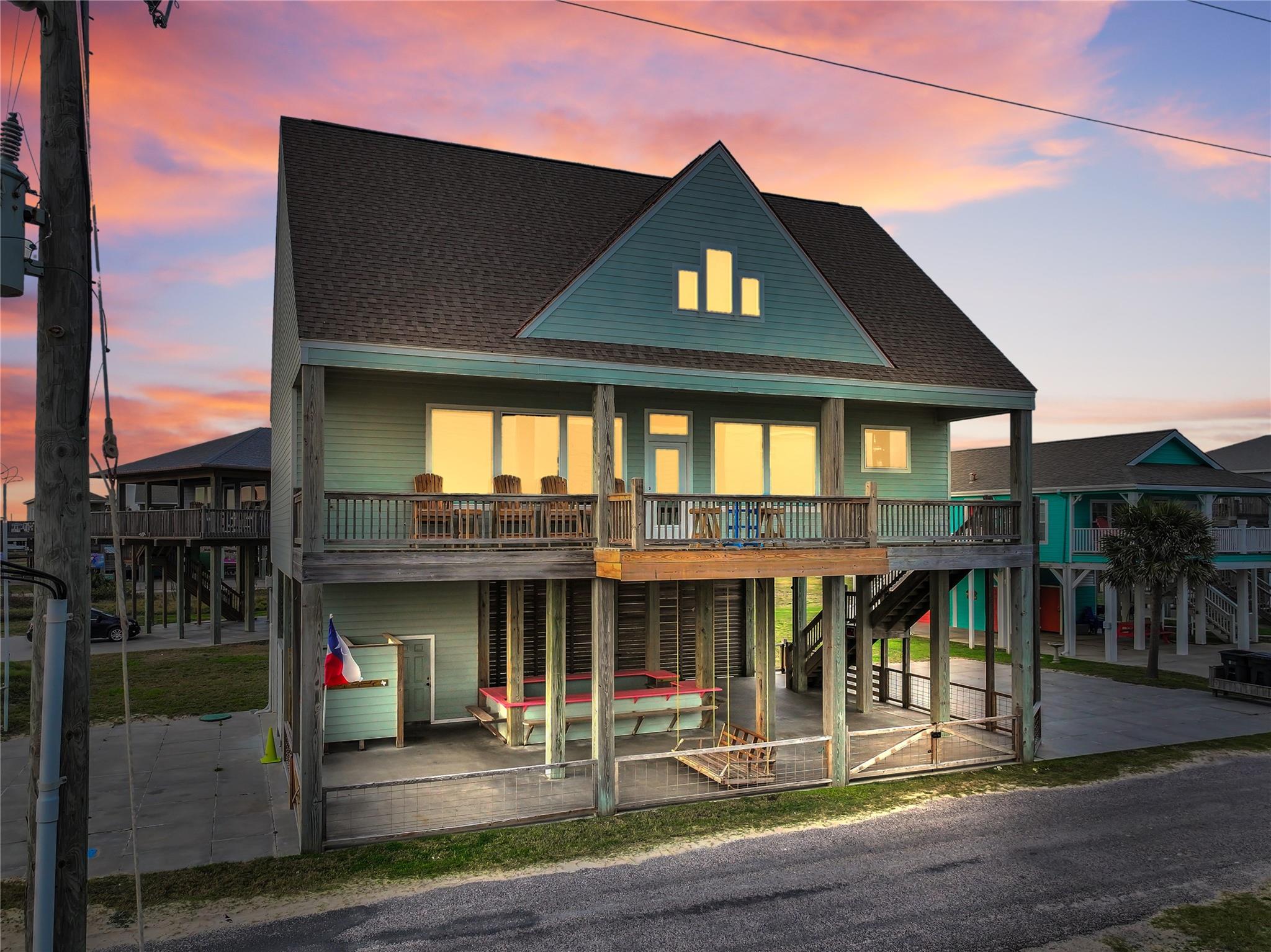 816 S Crystal Beach Road