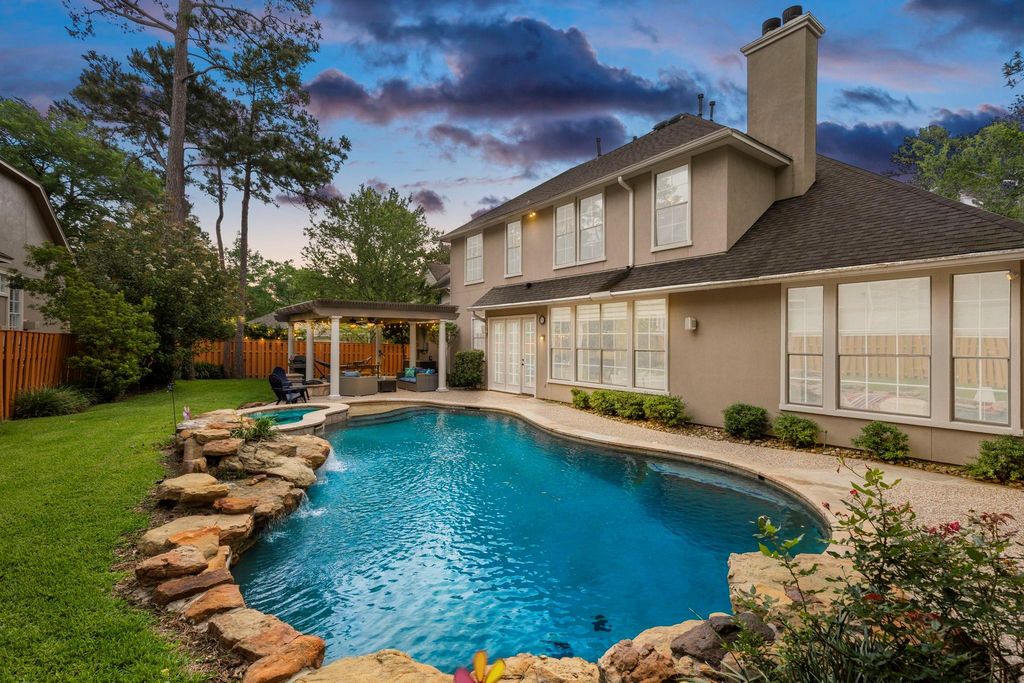 Photo of 107 E Mirror Ridge Circle, The Woodlands, TX 77382 (MLS # 75657162)