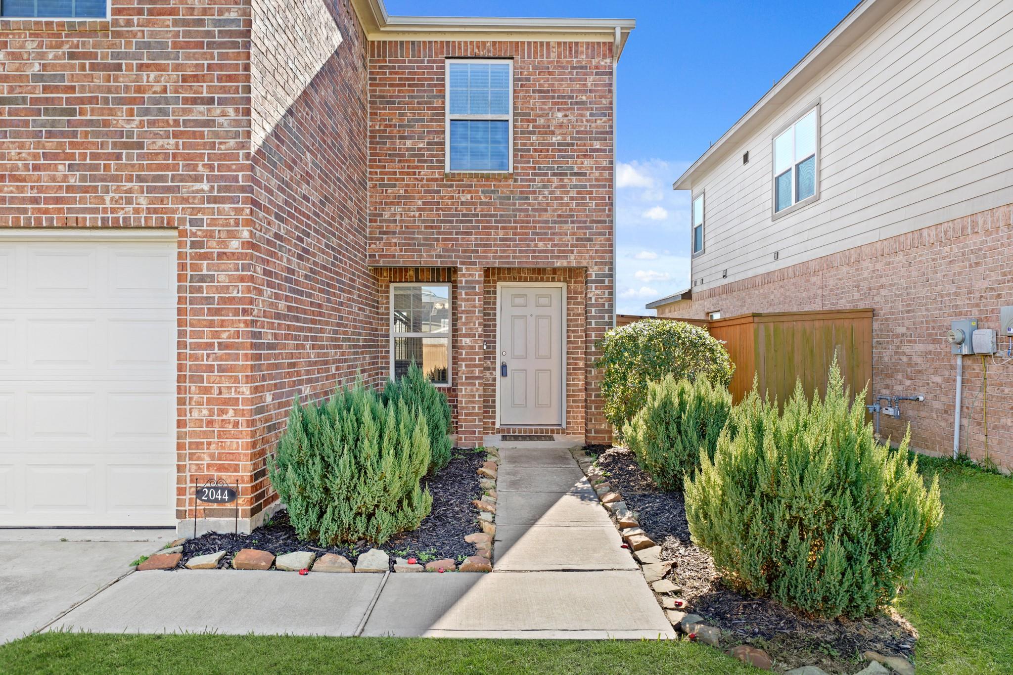 2044 Ezell Drive