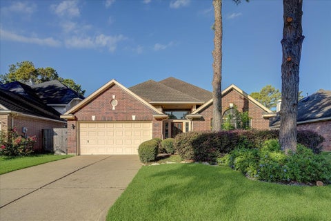 Photo of 222 Glenridge Forest, Houston, TX 77094 (MLS # 56804267)