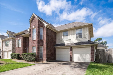 Homes For Sale - 16422 Elmwood Point Lane<br/> Fort Bend County, Sugar Land, TX 77498