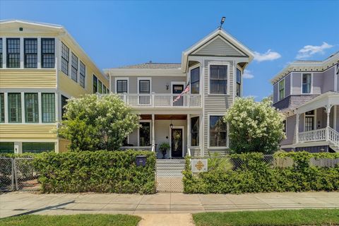 Photo of 3024 Avenue O 1/2, Galveston, TX 77550 (MLS # 79103268)